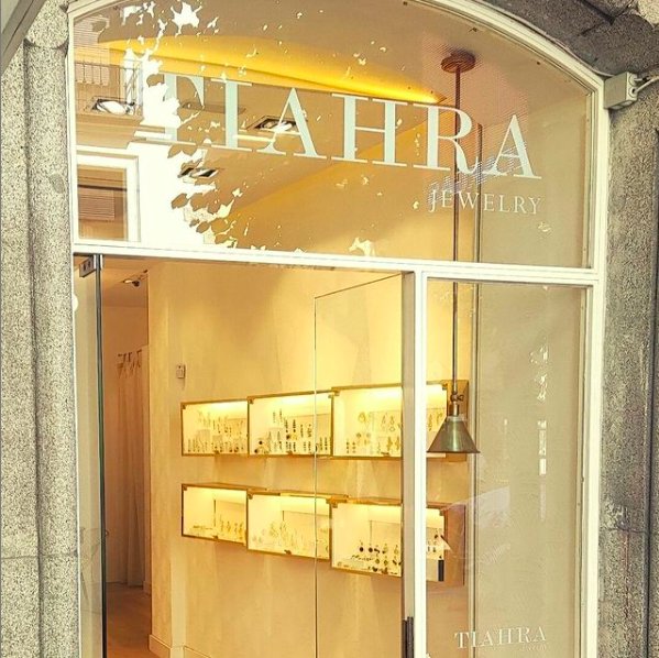 TIAHRA (Claudio Coello)